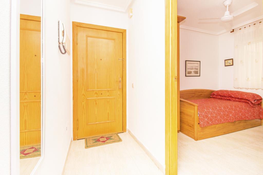 Apartamento Felix De La Fuente Torrevieja Exterior foto