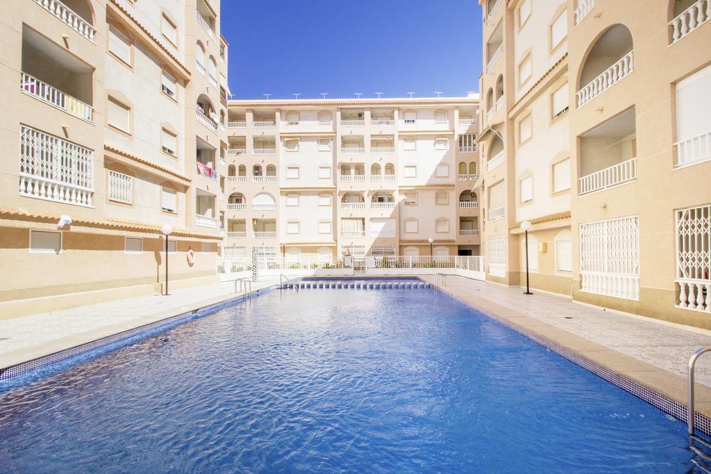 Apartamento Felix De La Fuente Torrevieja Exterior foto